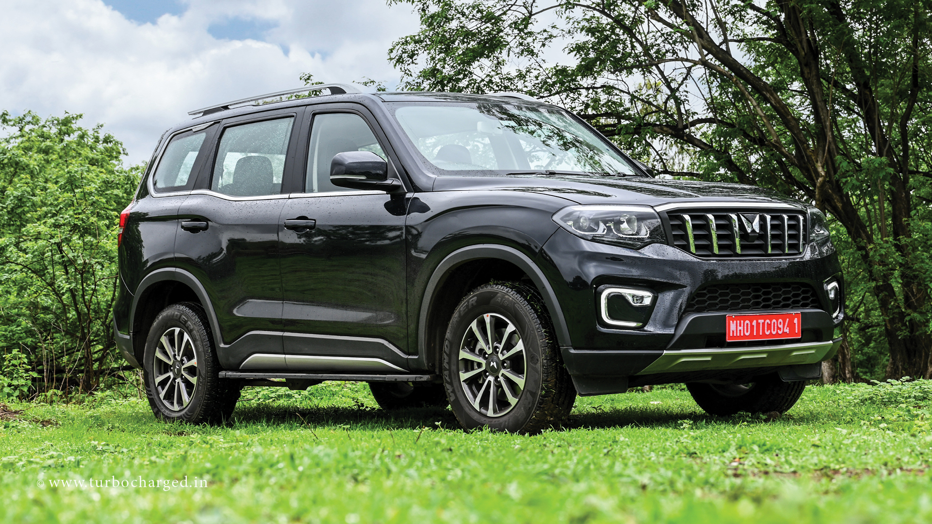 Scorpio N Manual (Black)